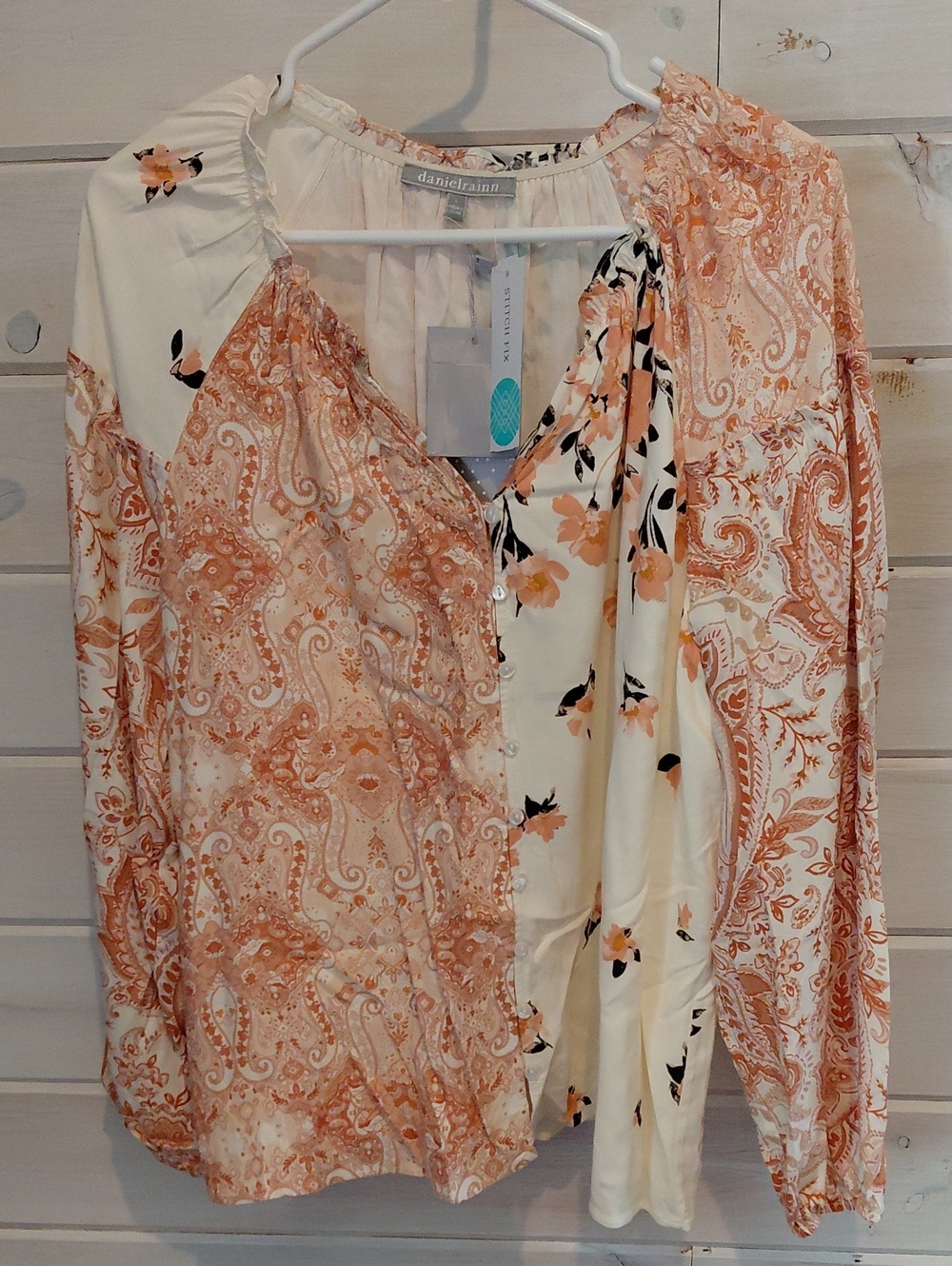 Daniel Rainn Peach & Cream Mixed Paisley Floral V-Neck Blouse
